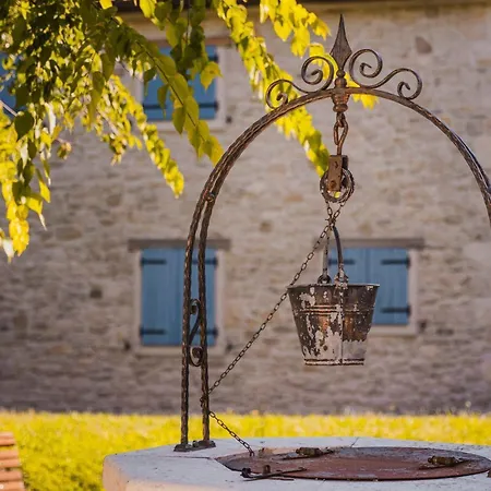Marolea- Your In Istria